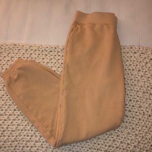 Girlfriend Collective classic jogger in color Canyon, size M